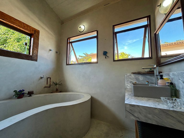 Casa à Venda no Perequê – Região Central de Ilhabela