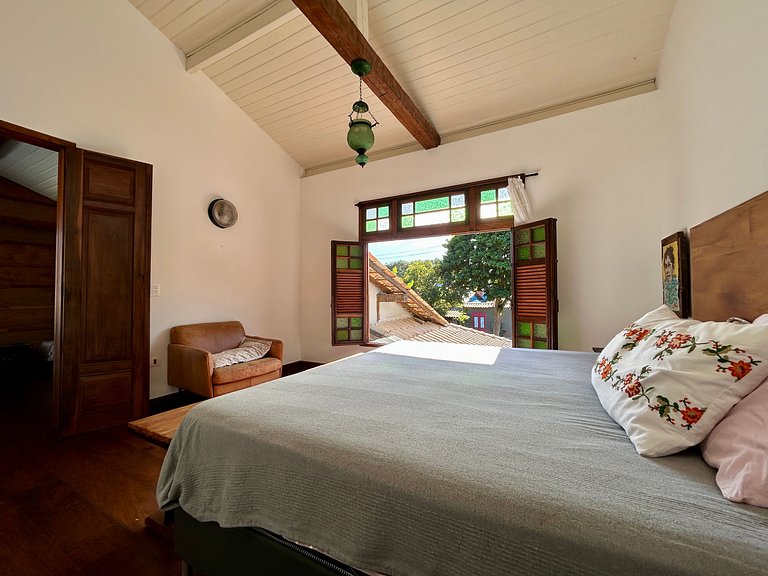 Casa à Venda no Perequê – Região Central de Ilhabela