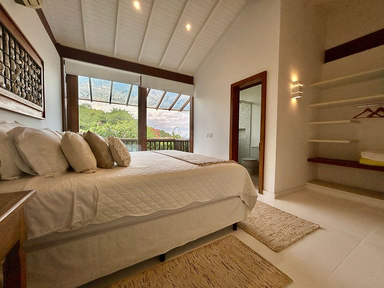 Casa em condomínio, piscina e espaço gourmet
