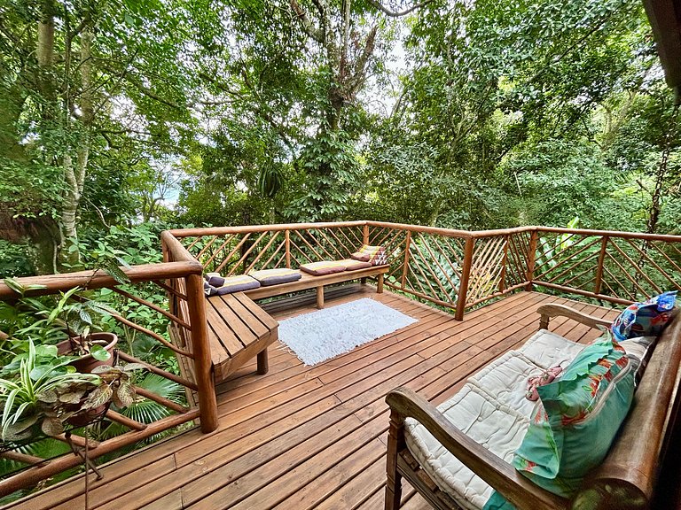 Casa Rústica, Aconchegante e Integrada à Natureza à Venda no