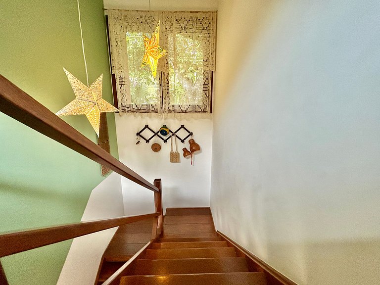 Casa Rústica, Aconchegante e Integrada à Natureza à Venda no