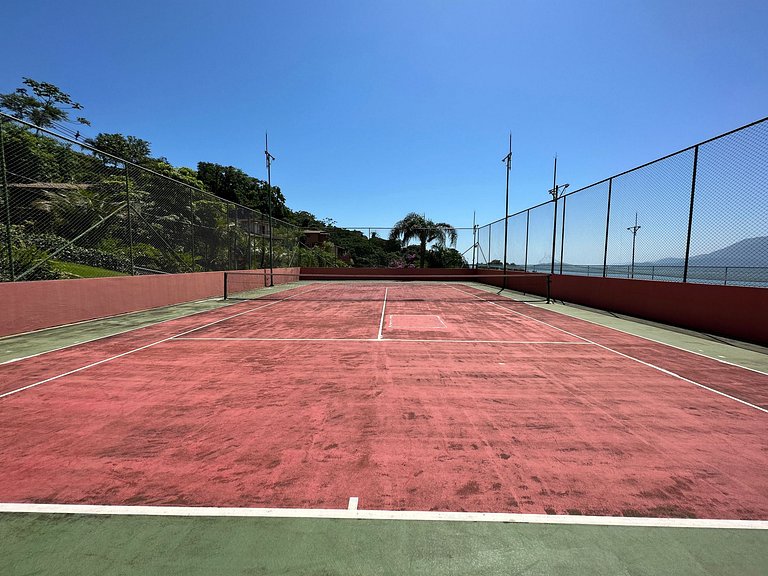 Casa Rústica, Aconchegante e Integrada à Natureza à Venda no