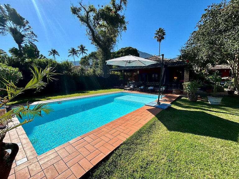 Casa pé na areia, piscina, churrasqueira e jacuzzi