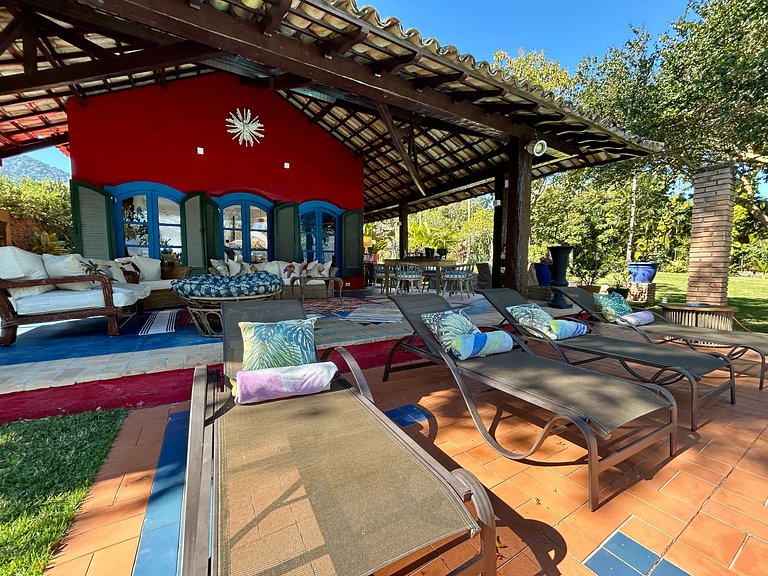 Casa pé na areia, piscina, churrasqueira e jacuzzi