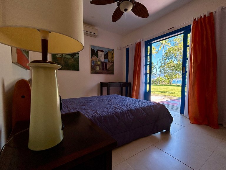 Casa pé na areia, piscina, churrasqueira e jacuzzi