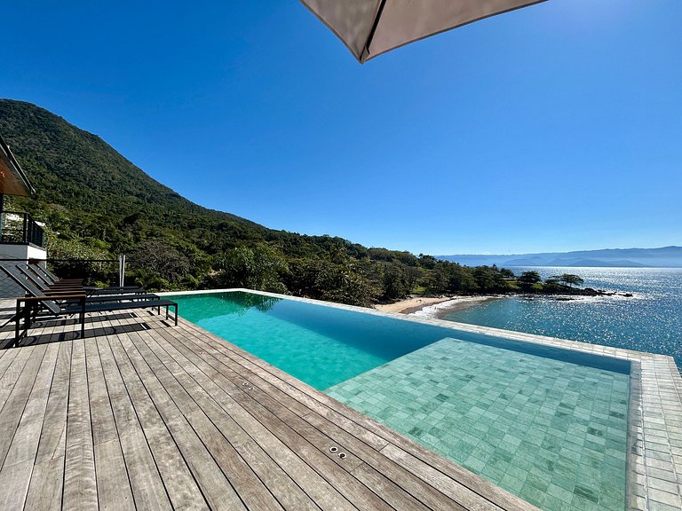 Casa nova, piscina, vista e área gourmet