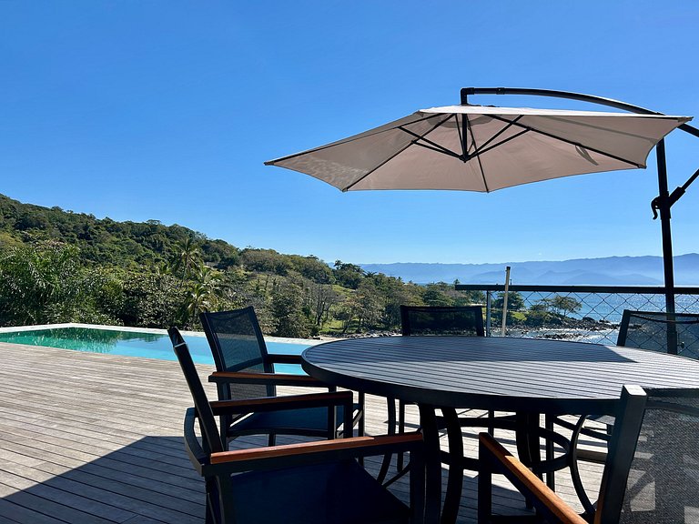 Casa nova, piscina, vista e área gourmet
