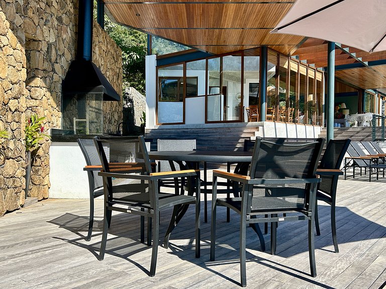 Casa nova, piscina, vista e área gourmet