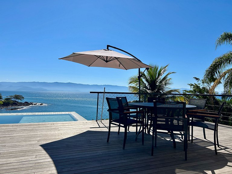 Casa nova, piscina, vista e área gourmet