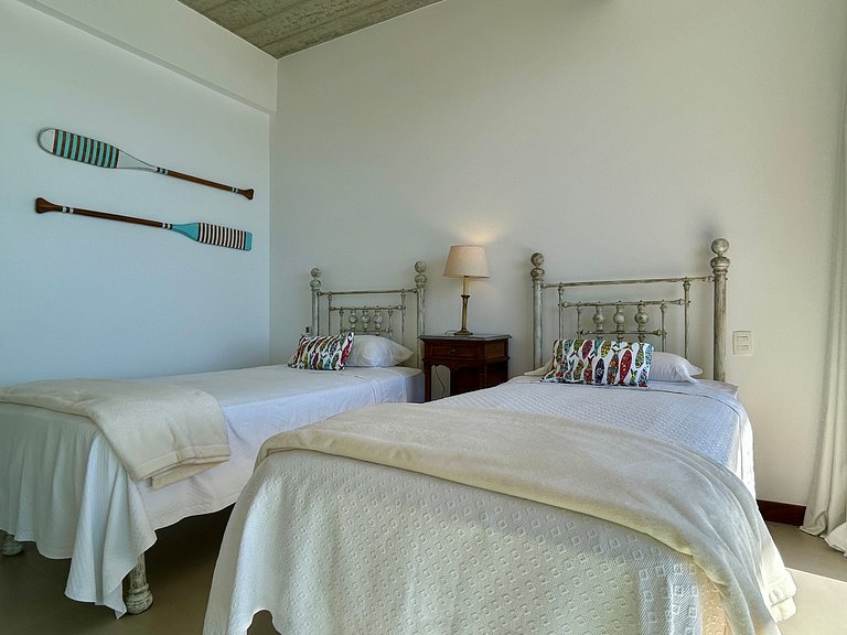 Casa nova, piscina, vista e área gourmet