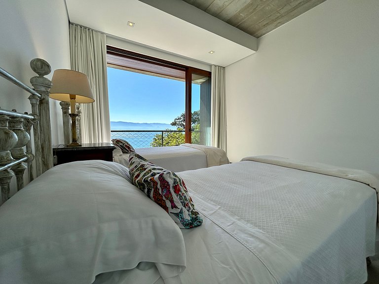 Casa nova, piscina, vista e área gourmet