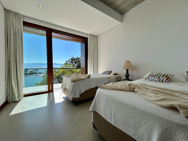 Casa nova, piscina, vista e área gourmet