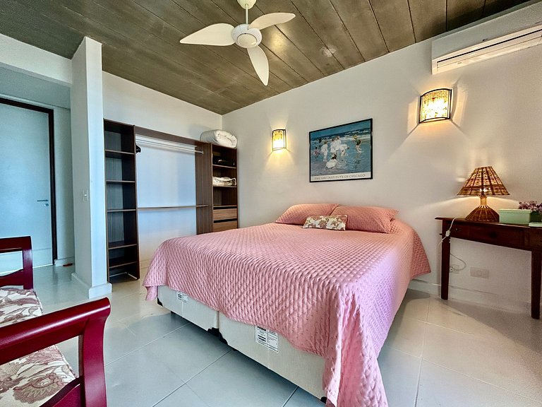Casa em condomínio, piscina e vista espetacular