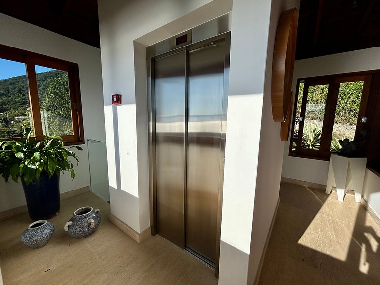 Piscina aquecida, hidro, espaço gourmet e vista