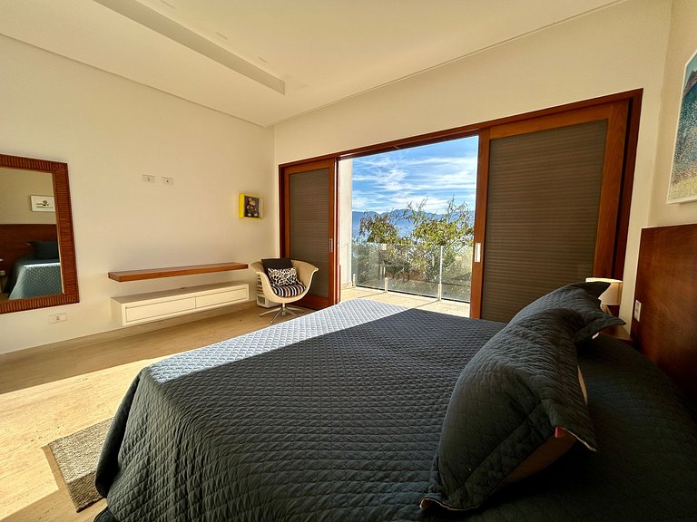 Piscina aquecida, hidro, espaço gourmet e vista