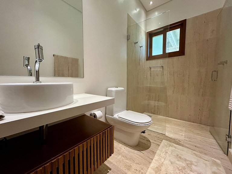 Piscina aquecida, hidro, espaço gourmet e vista