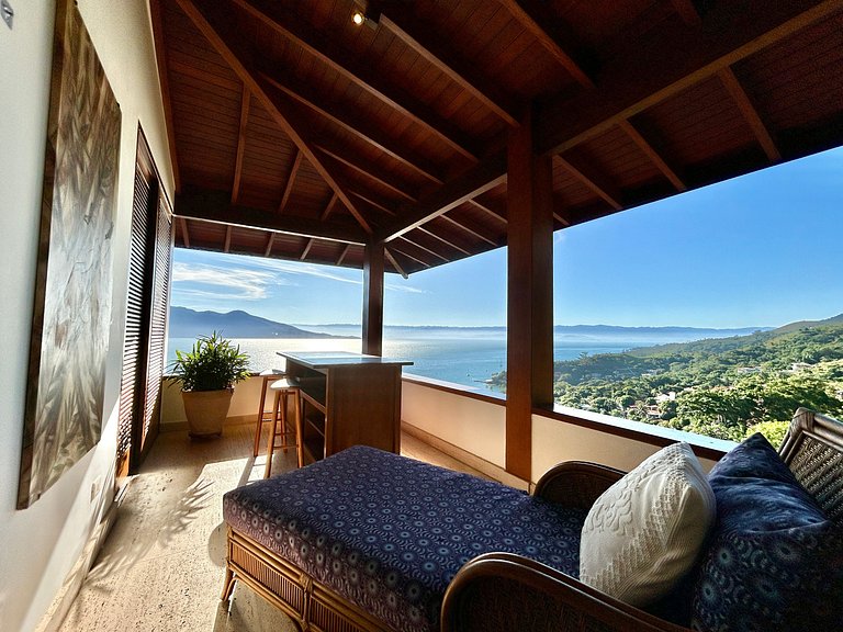 Piscina aquecida, hidro, espaço gourmet e vista