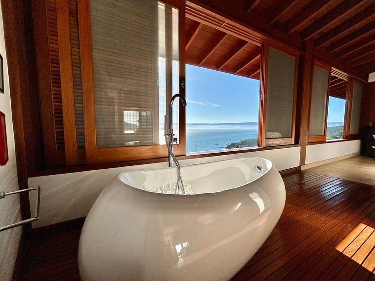 Piscina aquecida, hidro, espaço gourmet e vista