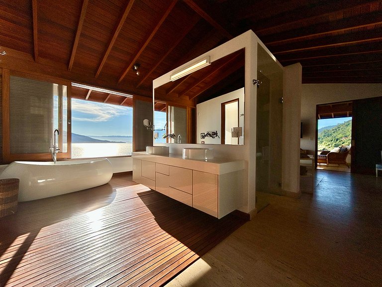 Piscina aquecida, hidro, espaço gourmet e vista