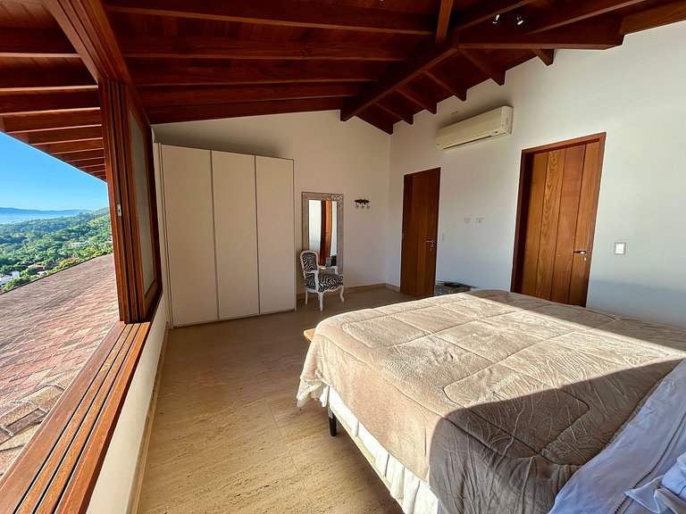 Piscina aquecida, hidro, espaço gourmet e vista