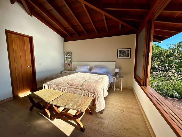 Piscina aquecida, hidro, espaço gourmet e vista