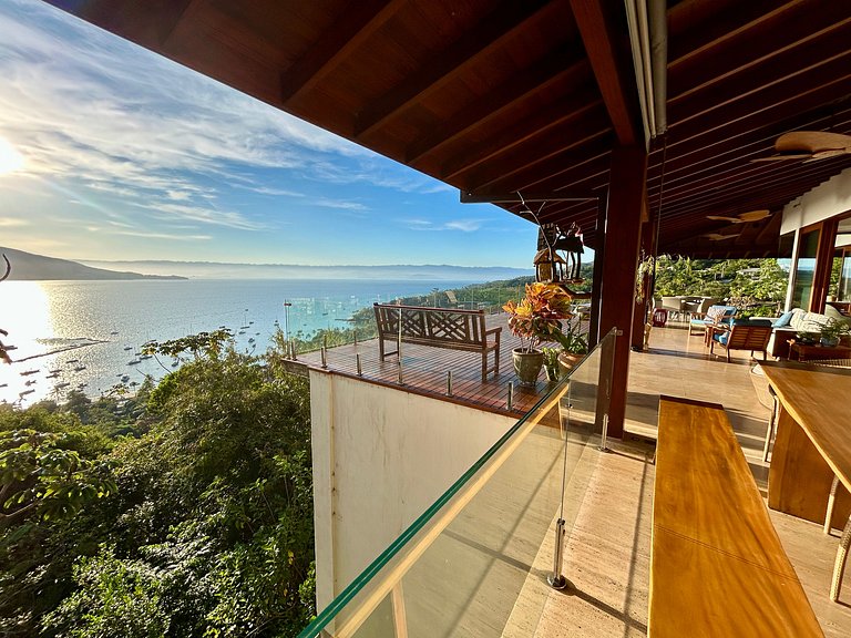 Piscina aquecida, hidro, espaço gourmet e vista