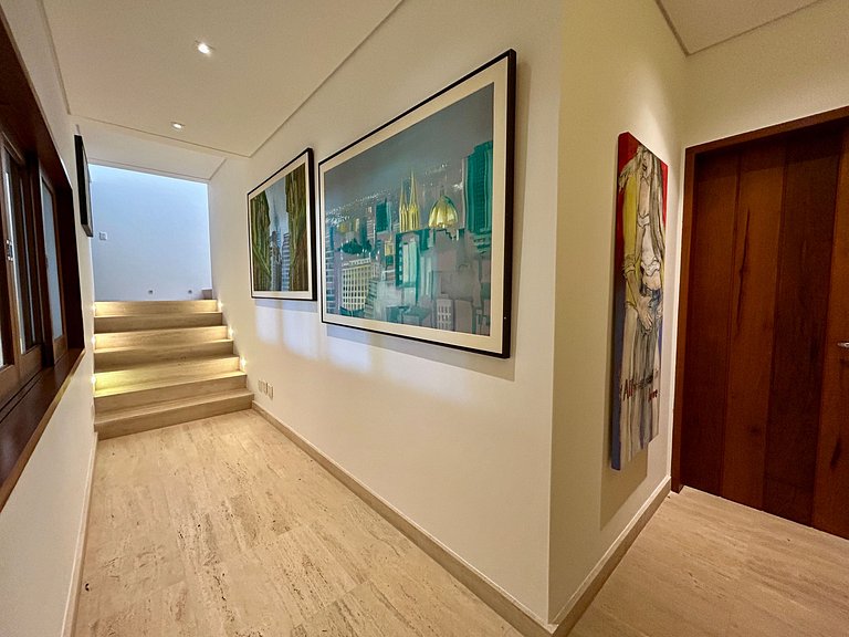 Piscina aquecida, hidro, espaço gourmet e vista