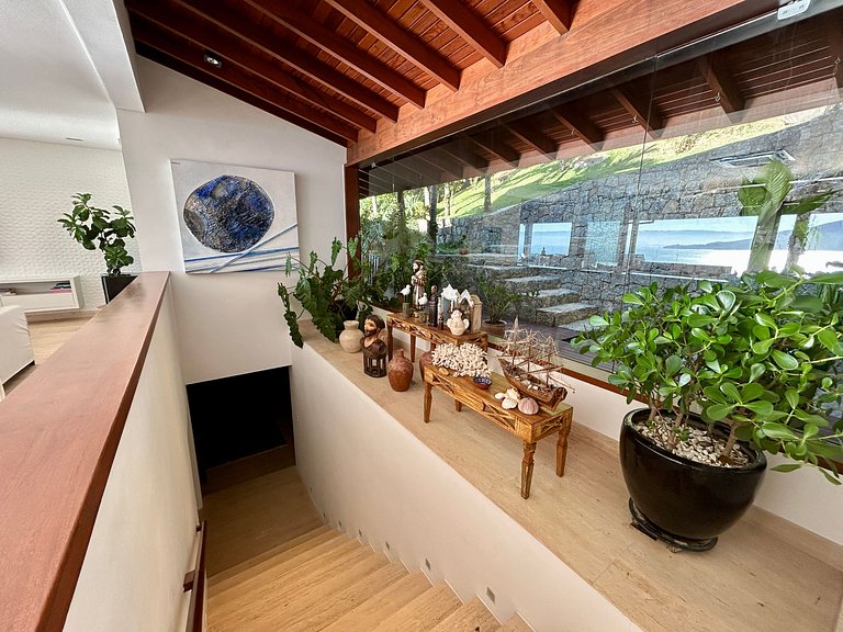 Casa Exclusiva em Ilhabela, com vista para o Yacht Club