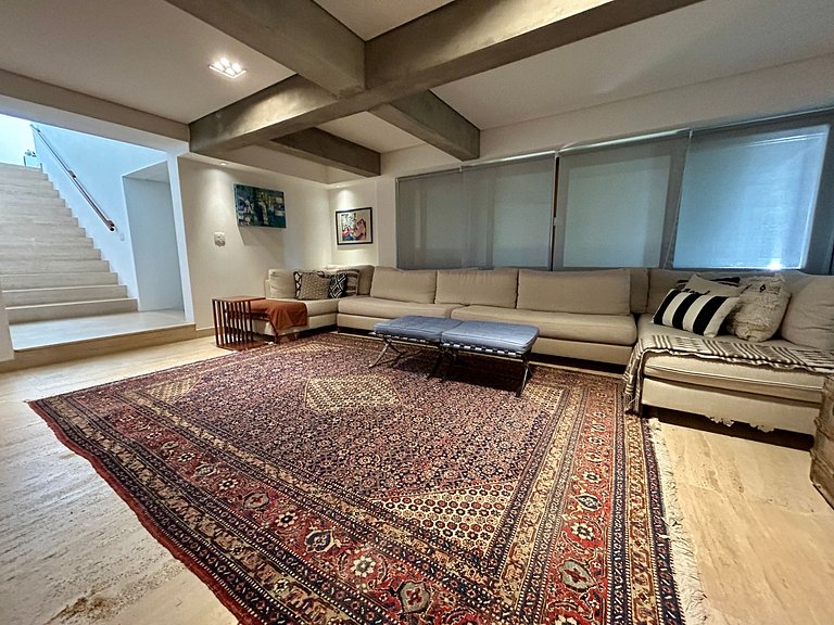 Piscina aquecida, hidro, espaço gourmet e vista