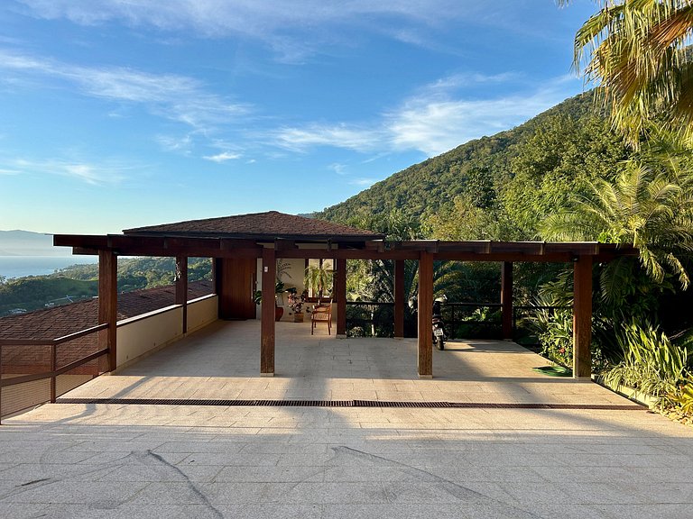 Piscina aquecida, hidro, espaço gourmet e vista