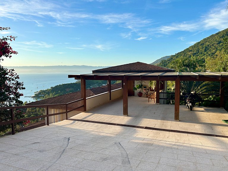 Casa Exclusiva em Ilhabela, com vista para o Yacht Club