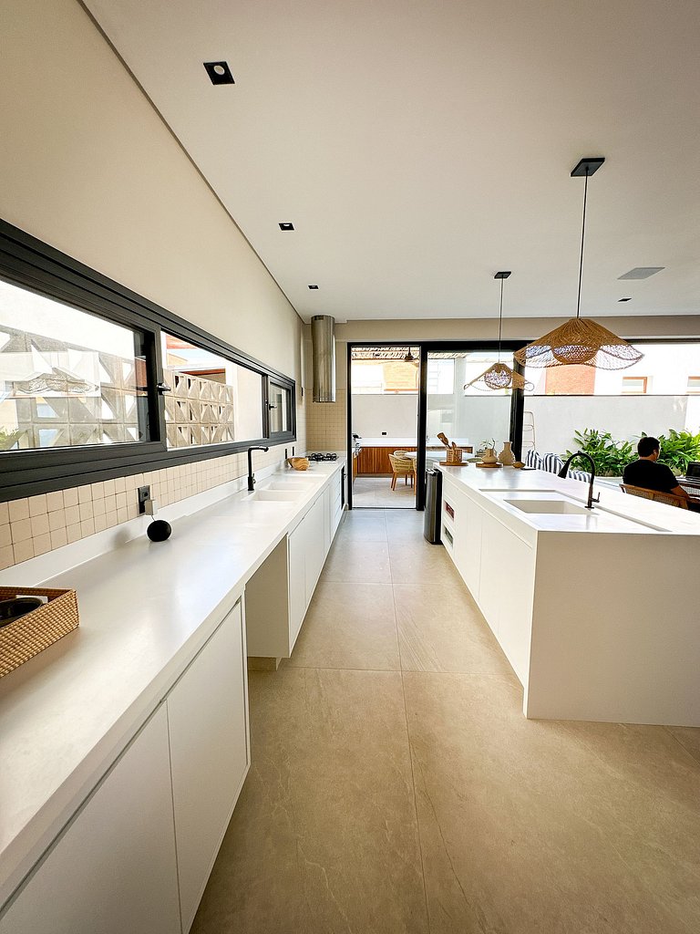 Piscina aquecida, hidro, espaço gourmet e vista