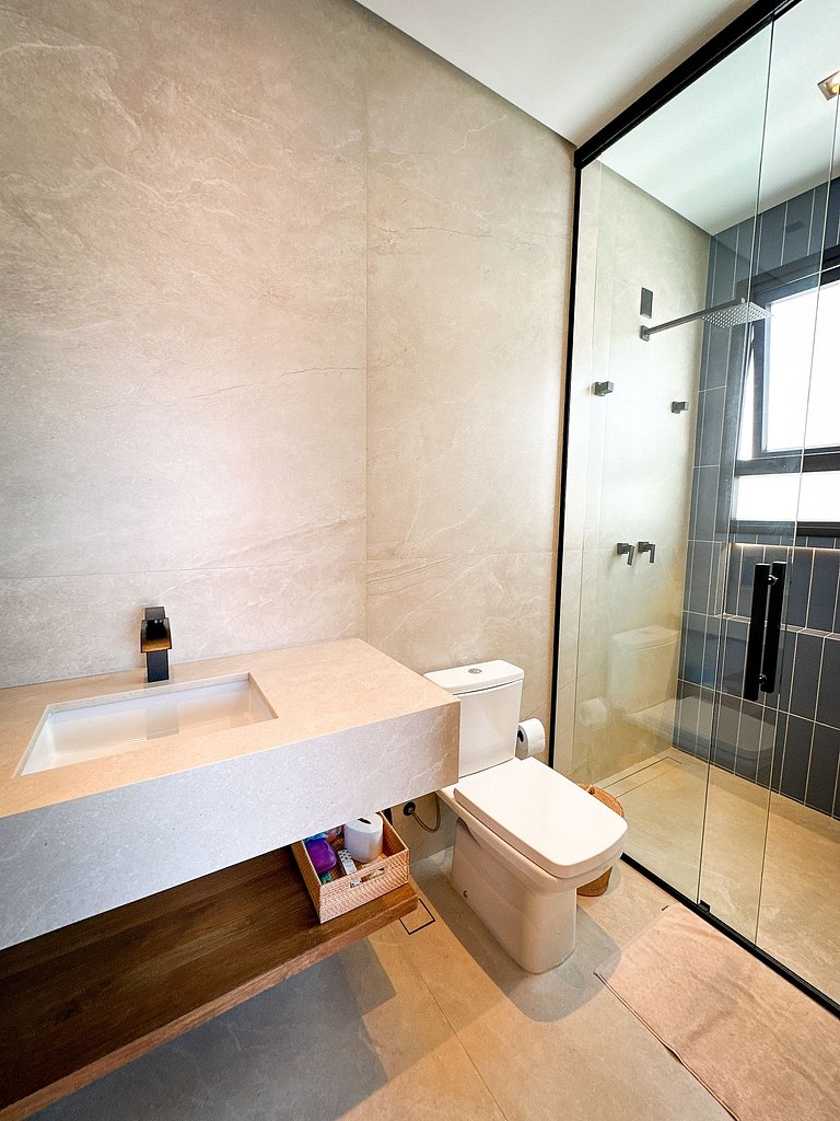 Piscina aquecida, hidro, espaço gourmet e vista