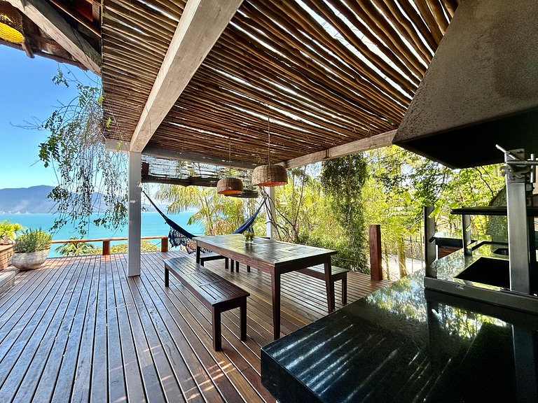Vista deslumbrante, piscina, sauna, churrasqueira