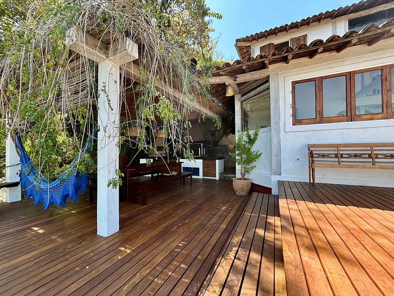 Vista deslumbrante, piscina, sauna, churrasqueira