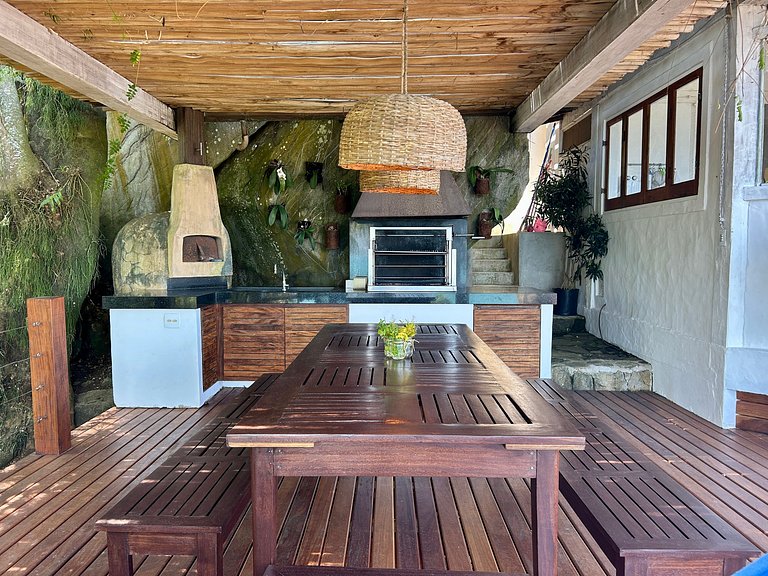 Vista deslumbrante, piscina, sauna, churrasqueira