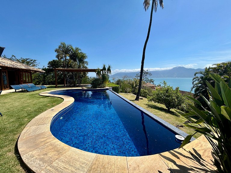 Piscina, espaço gourmet climatizado, vista mar