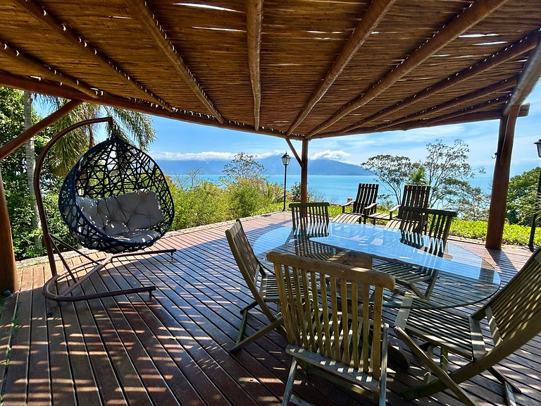Piscina, espaço gourmet climatizado, vista mar