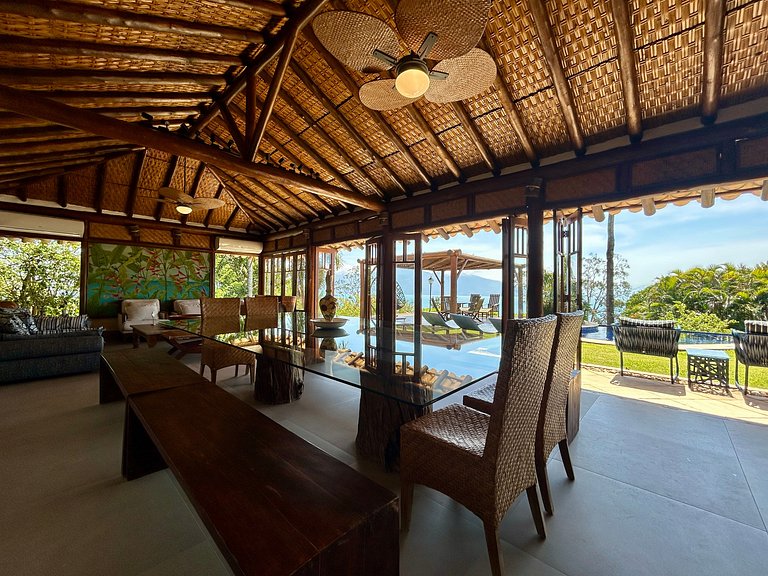 Piscina, espaço gourmet climatizado, vista mar