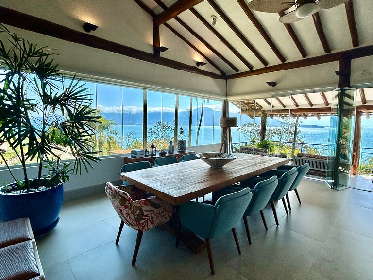Piscina, espaço gourmet climatizado, vista mar