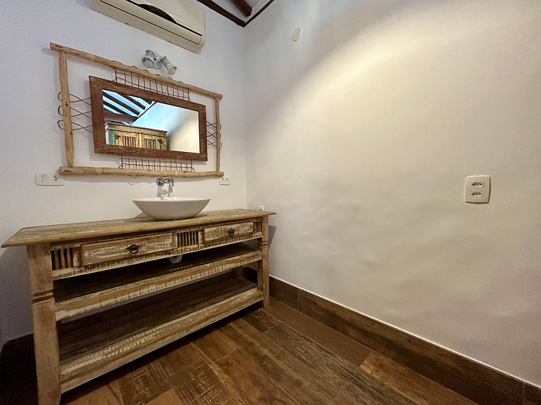 Piscina, espaço gourmet climatizado, vista mar