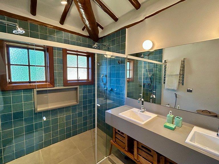 Piscina, espaço gourmet climatizado, vista mar