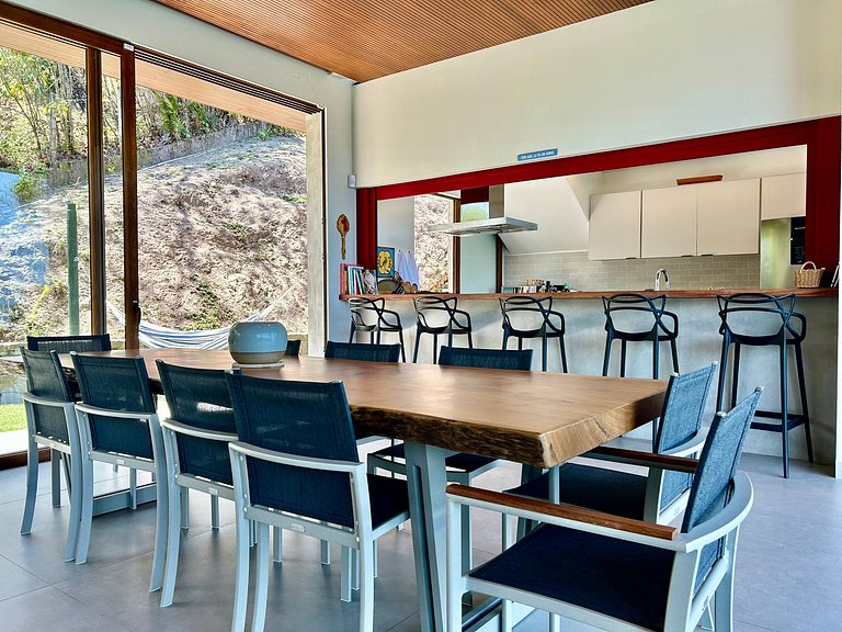 Casa contemporânea, piscina, vista, espaço gourmet