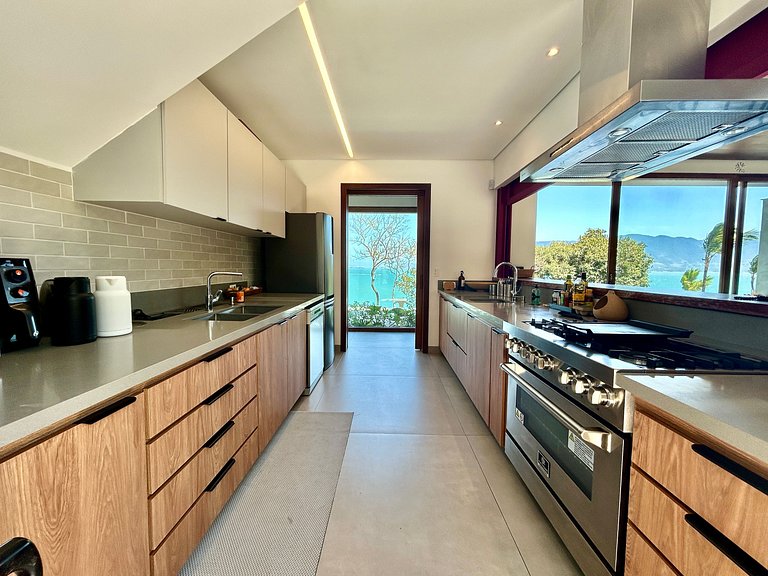 Casa contemporênea, piscina, vista, espaço gourmet