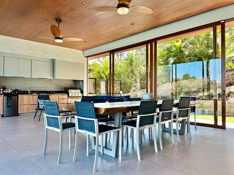 Casa contemporânea, piscina, vista, espaço gourmet