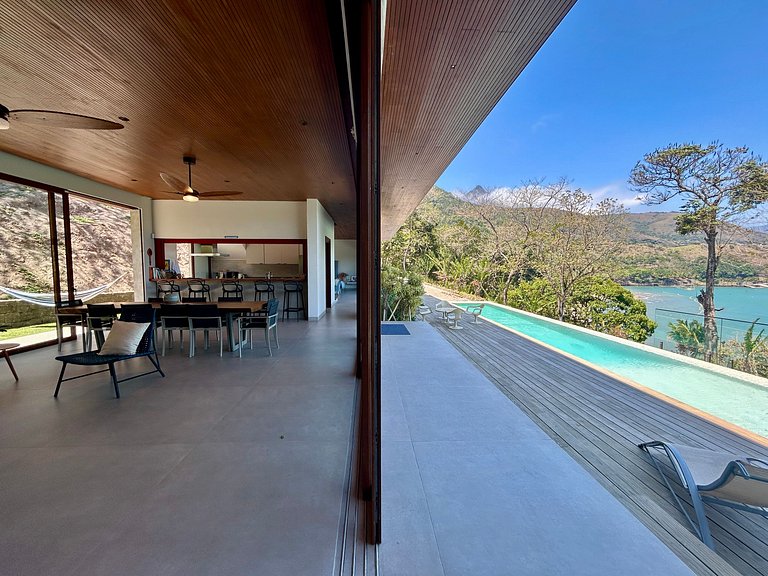 Casa contemporênea, piscina, vista, espaço gourmet