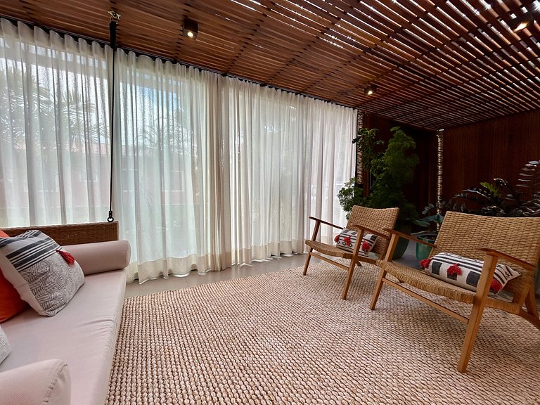 Casa de Alto Padrão no Condomínio Palmares – Frente ao Mar e