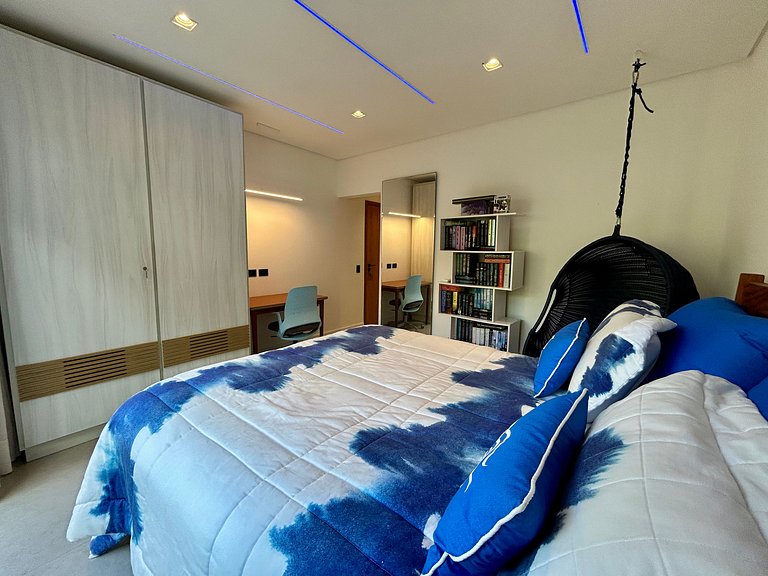 Casa de Alto Padrão no Condomínio Palmares – Frente ao Mar e