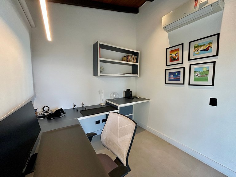 Casa de Alto Padrão no Condomínio Palmares – Frente ao Mar e