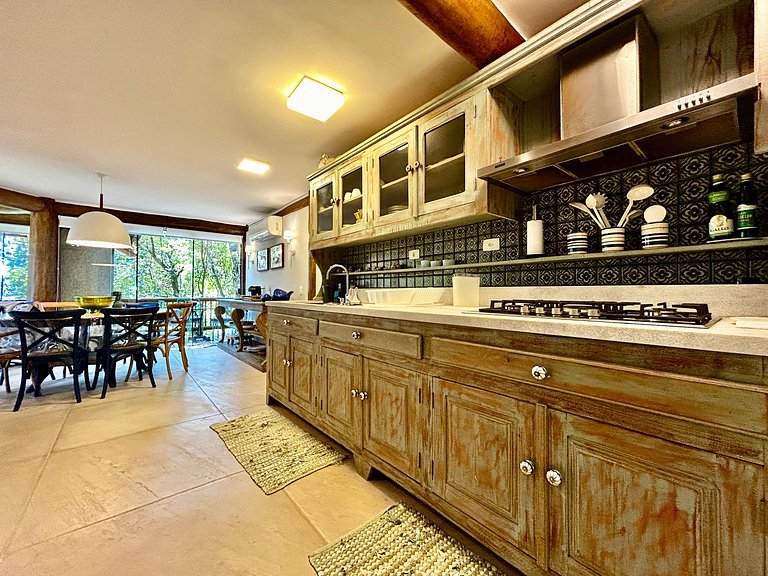 Casa em condomínio, varanda gourmet, praia Veloso